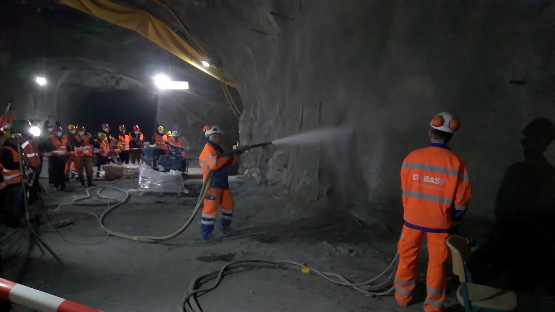 Lanzado de Mortero para Mineria