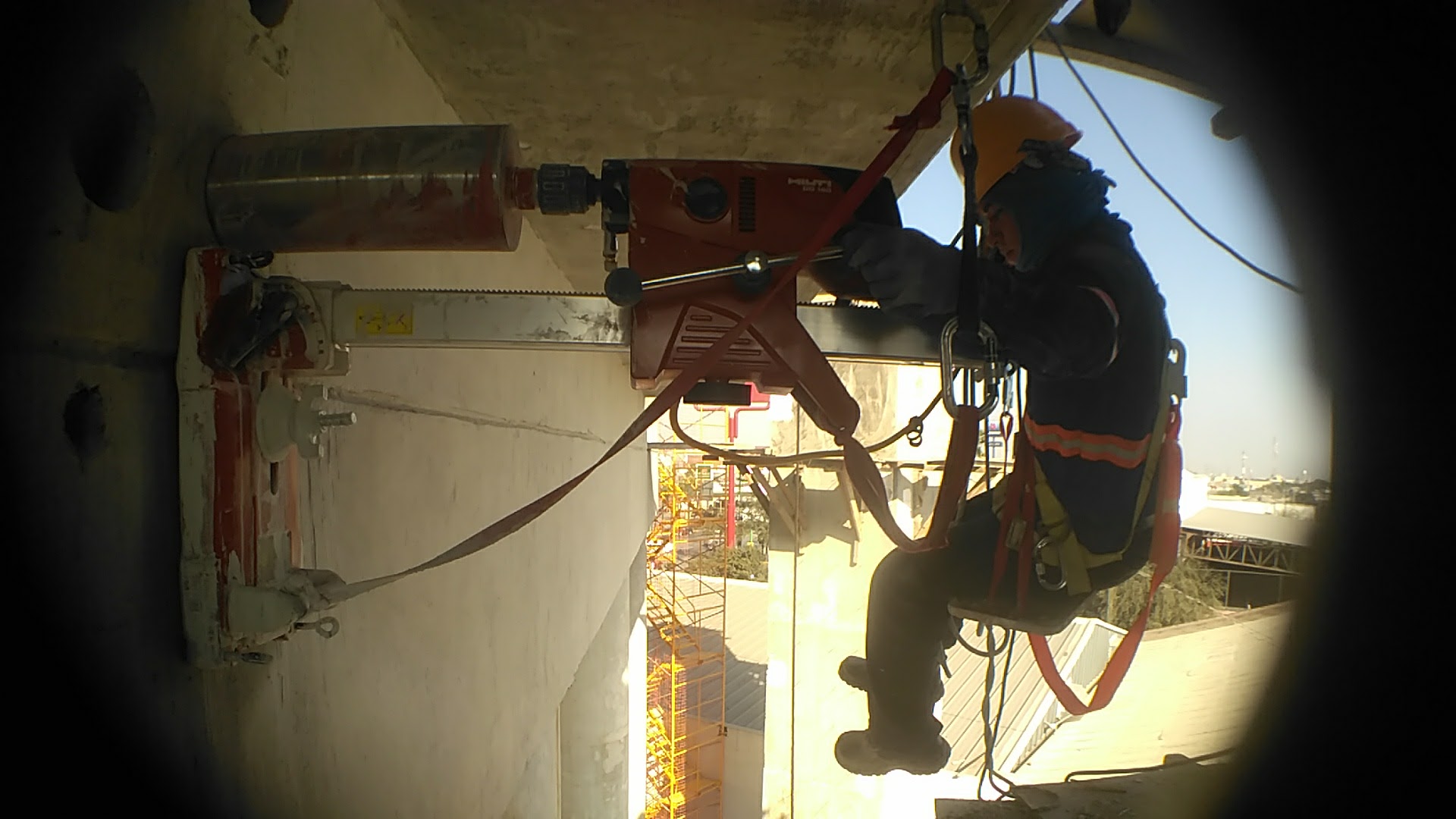 Trabajo en Alturas con Acceso en Cuerdas. Obra: Estacion de Metro L3 Monterrey. Año 2017